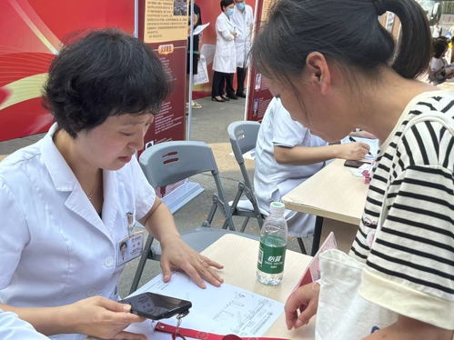 服務百姓健康行動 四川省腫瘤醫院一站式醫療義診與健康咨詢服務